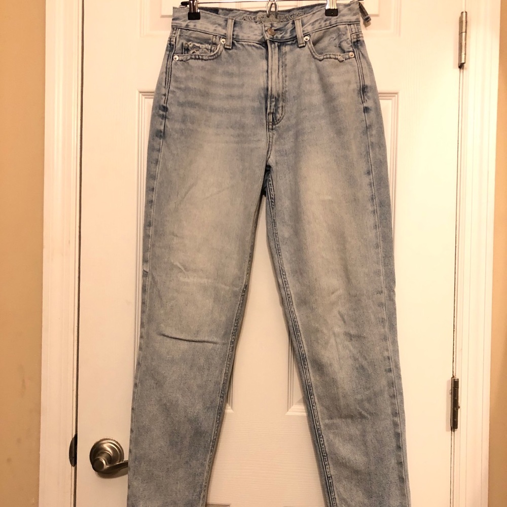 American Eagle Mom Jeans